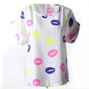 NWT. LIV A GIRL Kiss Print Top